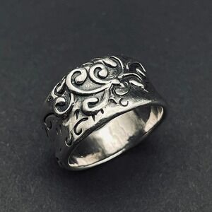 R2753 Silpada Sterling Silver Posiedon Ring Band Size 6 Scrolling Design